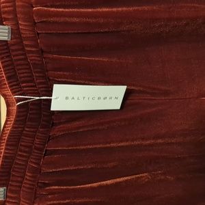Baltic Born XS Archie Velvet Jogger in Cinnamon